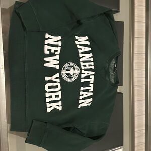 Zara green sweater manhattan